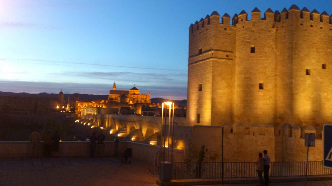 Apartamento Polvora, Junto Al Puente Romano Кордова Экстерьер фото